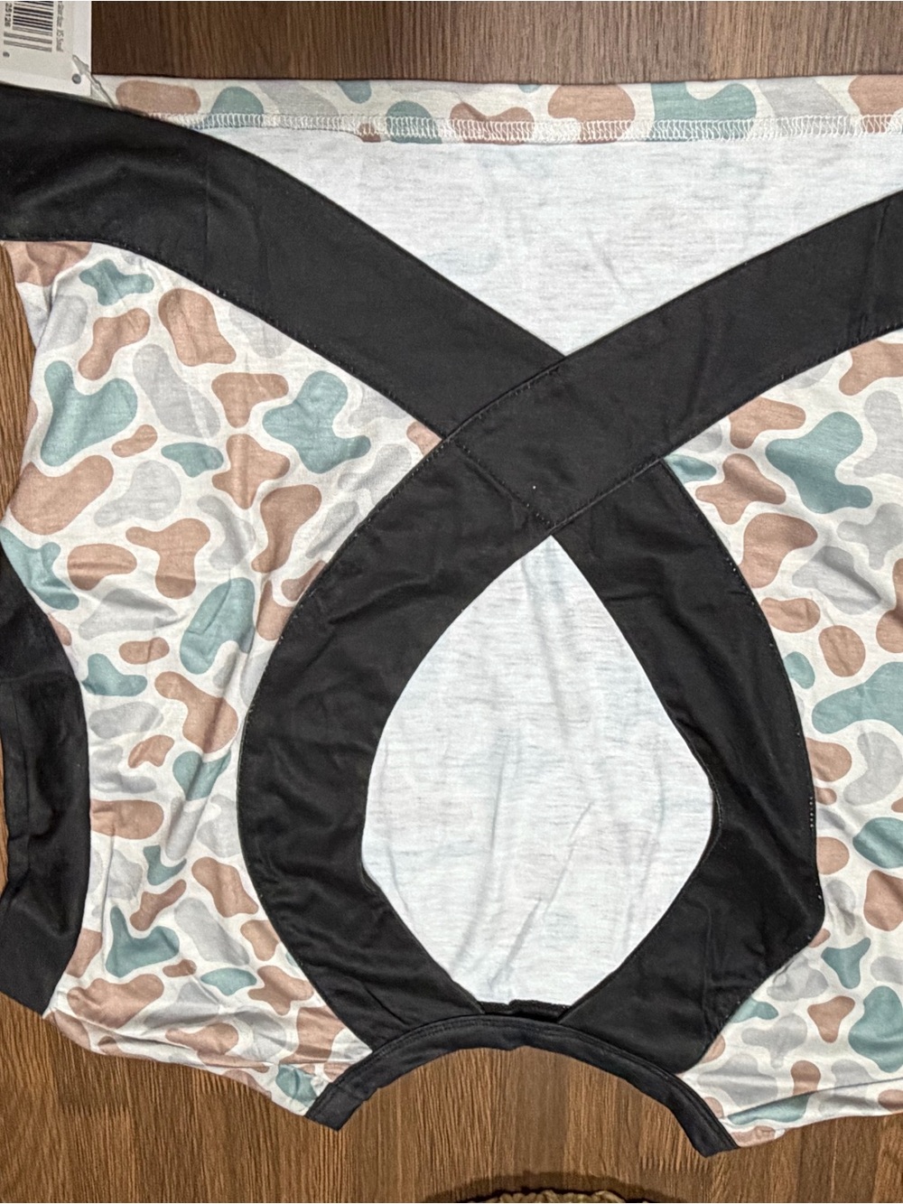 Black Trim Camouflage Pattern Tank Top
